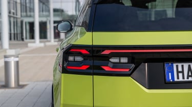 Jeep Compass e-Hybrid - rear light