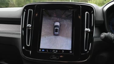 Volvo XC40 Recharge - screen