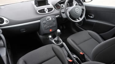 Renault Clio Sport Tourer interior