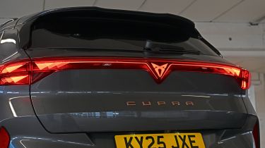 Cupra Terramar V2 - tail lights
