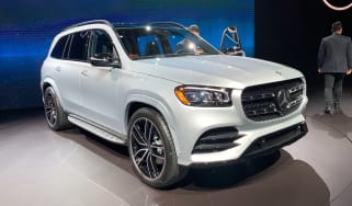 Mercedes GLS - New York front