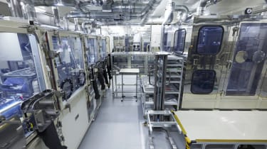 Nissan&#039;s prototype solid-state battery production facility