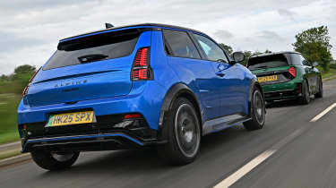 Alpine A290 vs MINI JCW Electric - rear tracking