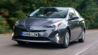 Toyota Prius - front