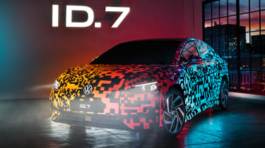 Volkswagen ID7 camouflage - front static