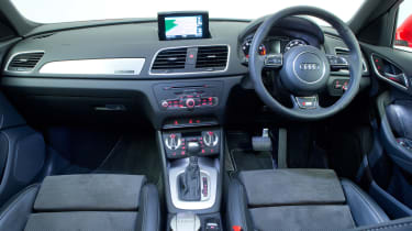 Used Audi Q3 - dash