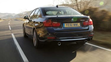 BMW 335i rear tracking