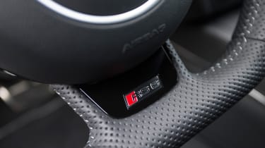 Audi RS6 Avant steering wheel detail