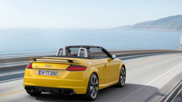 Audi TTRS 2016 - convertible rear tracking