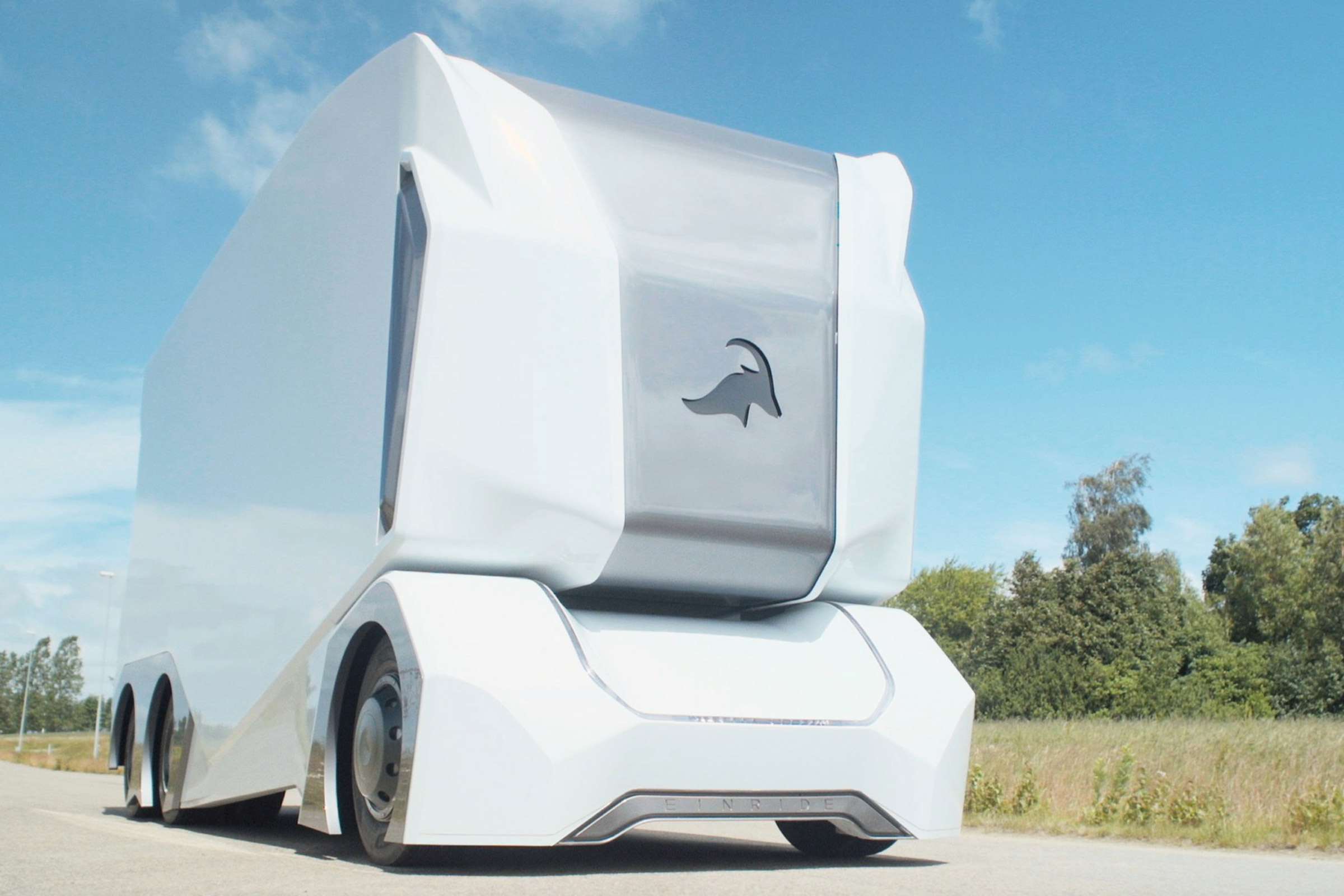 Einride T-Pod concept previews self-driving truck for 2020 | Auto Express