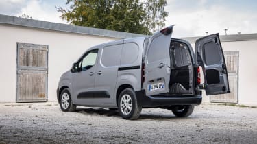 Peugeot e-Partner - doors