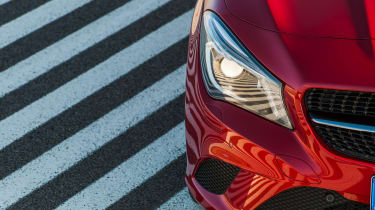 Mercedes CLA 220 CDI light detail