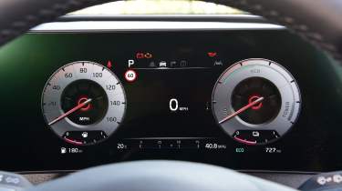 Kia Sportage - digital drivers display 