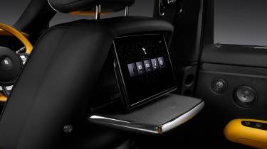 Rolls-Royce Ghost Series II Black Badge - table