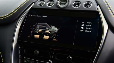 Aston Martin DBX707 - drive mode