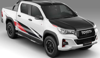 Toyota Hilux GR Sport - top 