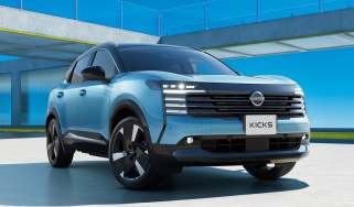 New Nissan Kicks - front static