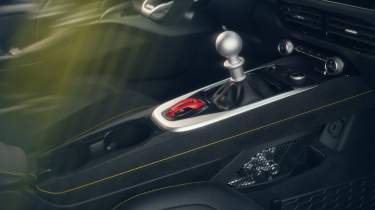 Lotus Emira Turbo SE - centre console