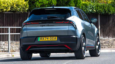 Alfa Romeo Junior Elettrica Veloce - rear cornering
