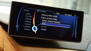 BMW i3 screen