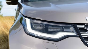 Land Rover Discovery headlight
