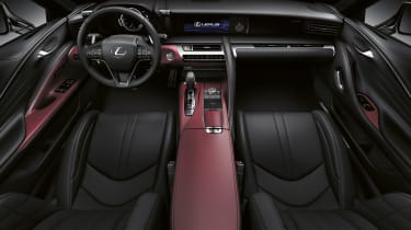 Lexus LC Hokkaido - interior