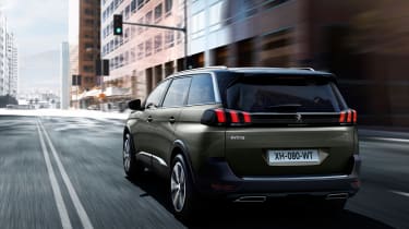New Peugeot 5008 2016 - brown rear tracking