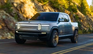 Rivian R1T - front
