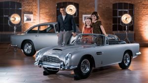 Aston%20Martin%20DB5%20Junior%20toy%20car-8.jpg