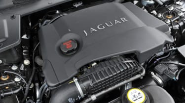 Jaguar XJ L engine