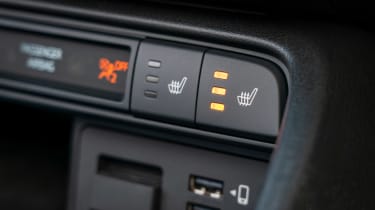 Mazda MX-5 1.5 Sport - heated seats