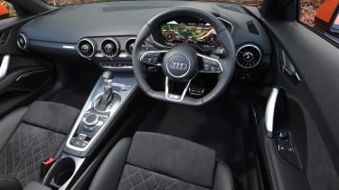 Audi TT Roadster - cabin