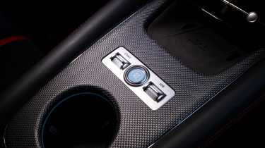 Denza Z - centre console