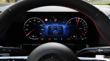 Mercedes GLA - dashboard screen