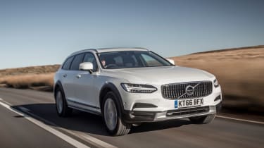 Volvo V90 Cross Country - front action