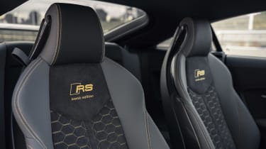 Audi TT RS Iconic Edition - seats