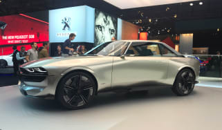 Peugeot e-Legend revealed in Paris