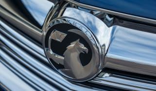 Vauxhall Insignia Sports Tourer Whisper diesel - front badge