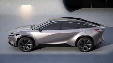 Toyota Sport Crossover Concept - side