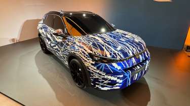 Volkswagen T-Roc R - front