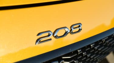 Peugeot 208 - 208 badge