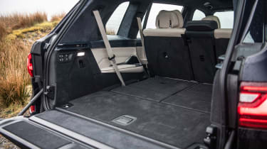 BMW X7 - boot