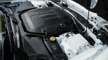 Jaguar XKR-S Coupe engine
