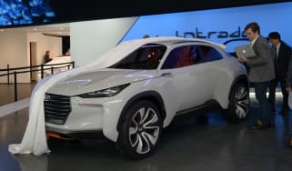 Hyundai Intrado unveiled