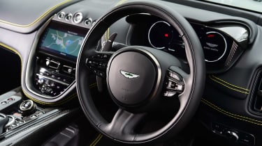Aston Martin DBX707 - steering wheel