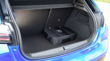 Peugeot E-208 - boot space