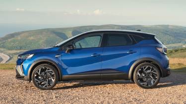 Renault Captur facelift UK - side static