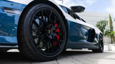 New Lamborghini Temerario Tricolore - alloys and mirror