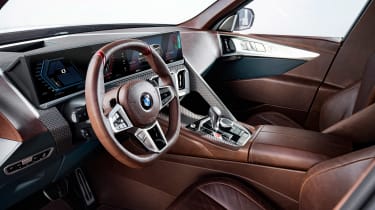 BMW Concept XM - dash studio