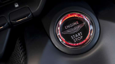 Aston Martin Vantage AMR - start/stop